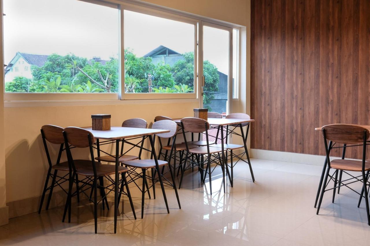 OYO 683 Jepun Residence Mataram Exterior foto